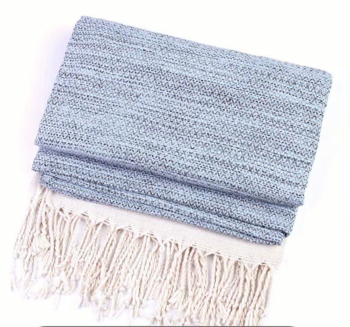 רבוזו עם פרנזים – מעוינים בצבע טורקיז בהיר