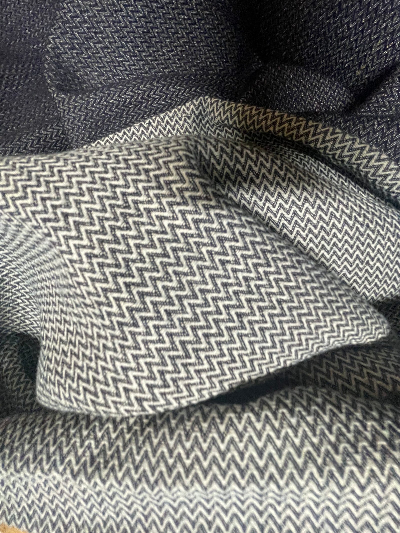 Alternative view of Hybrid Klick Top Tai (Meh Dai) Baby Carrier – Zig Zag Dark Blue Denim — 100% cotton