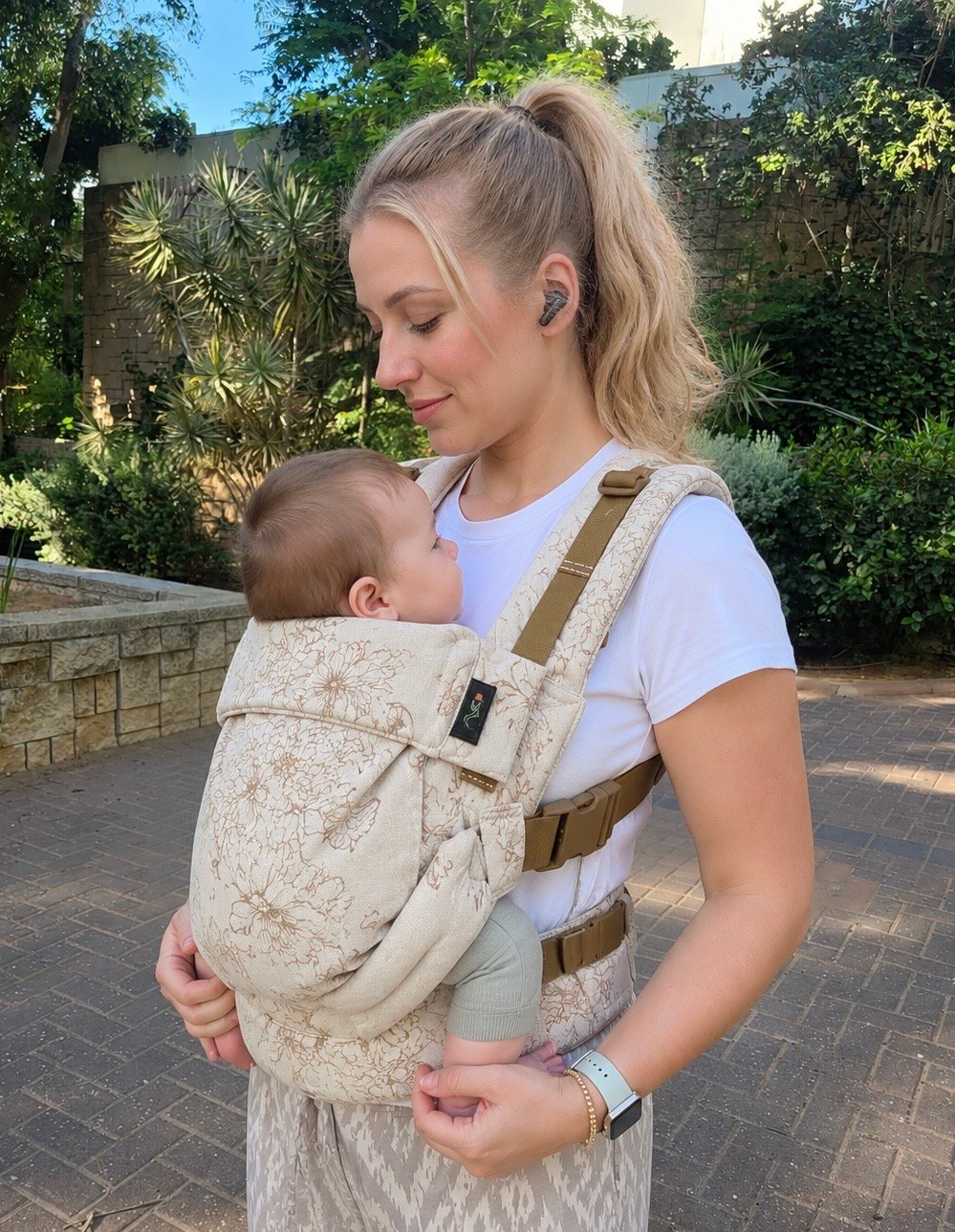 Topa-Top Premium baby carrier - Woven Wrap White Flowers